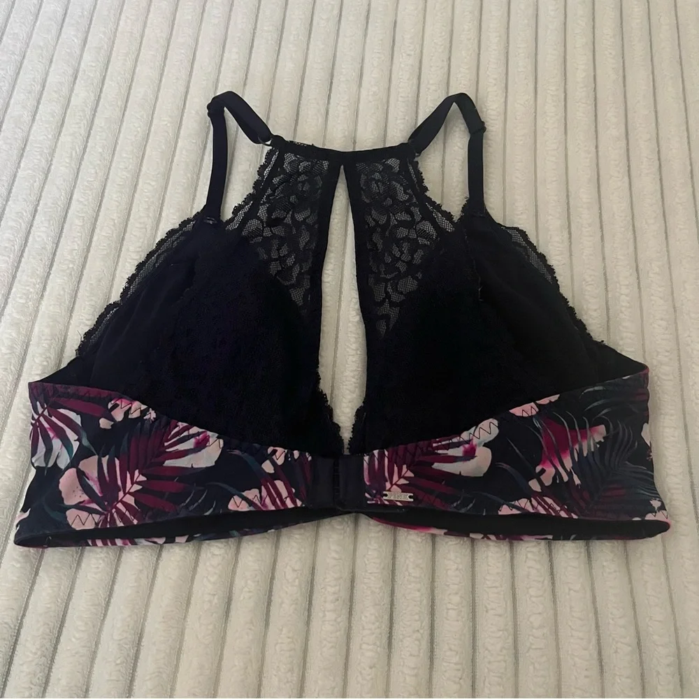VS Floral Lace Bralette